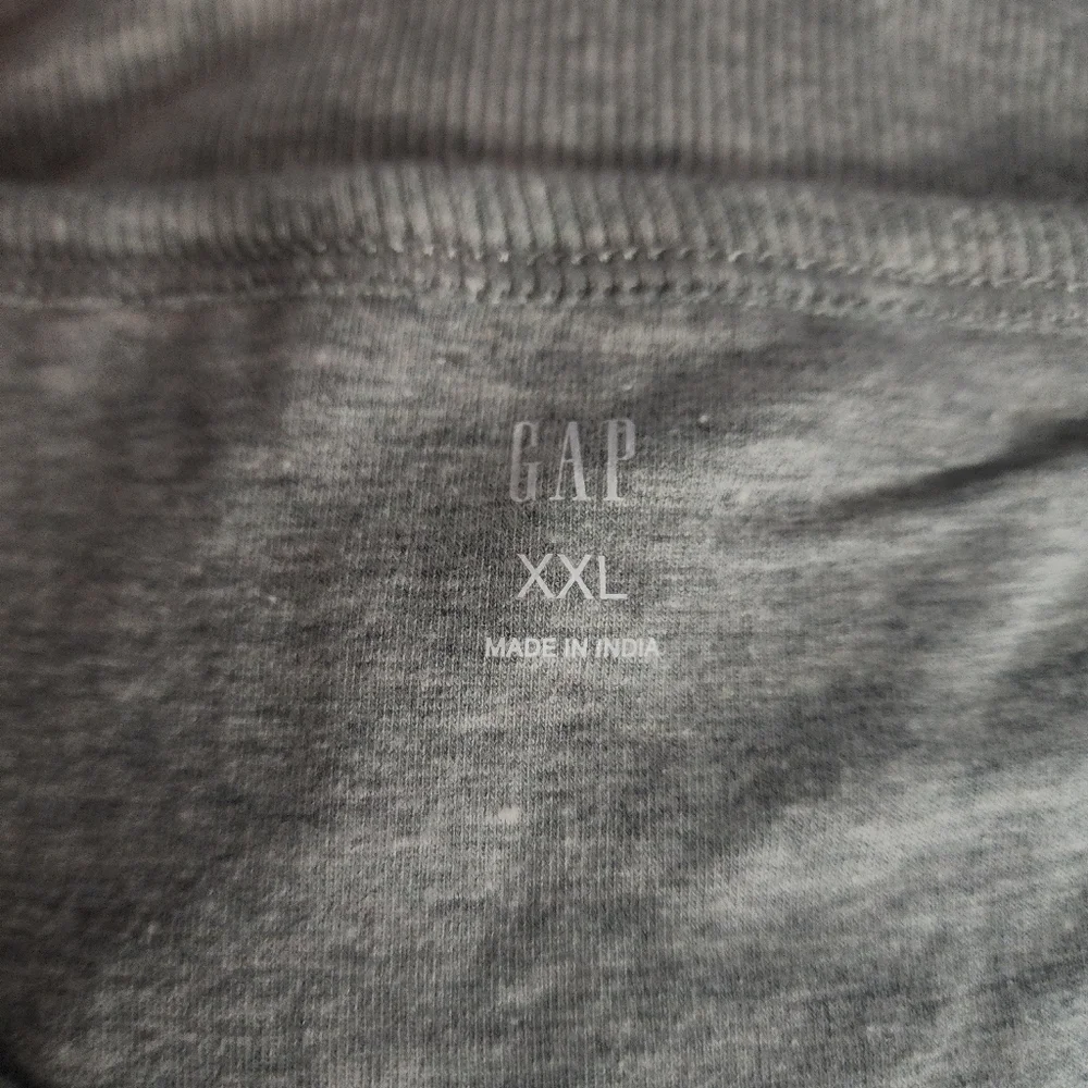NWT GAP Grey Ribbed Shelf-Bra Tank Top Size XX-Large - Picture 3 of 4